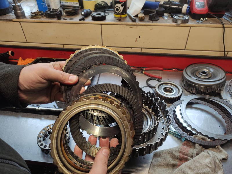 Zdjęcie na okładce dla Warsztat Samochodowy Moto Lux – Naprawa Skrzyni Biegów | Serwis Klimatyzacji | Elektronika Samochodowa | Mechanik Kielce